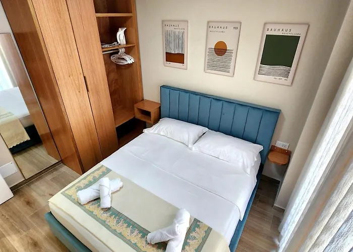 Apollo Sea Golem (Tirana)